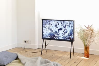 Samsung Serif 40" 4K UHD Smart TV UE40LS001C - blå