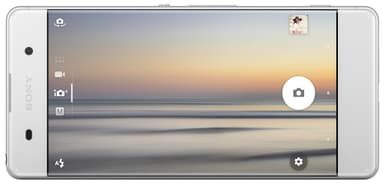 Sony Xperia XA smartphone - hvid