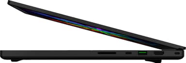 Razer Blade Pro 17 bærbar gaming computer (sort)