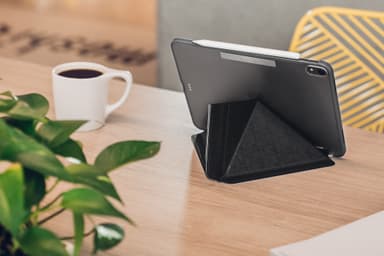 VersaCover iPad Pro 11" cover (metro black)