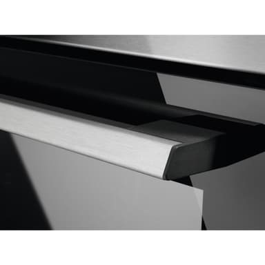 Electrolux 600 SteamBake ovn COB320X