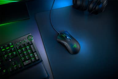 Razer Deathadder V2 gaming mus