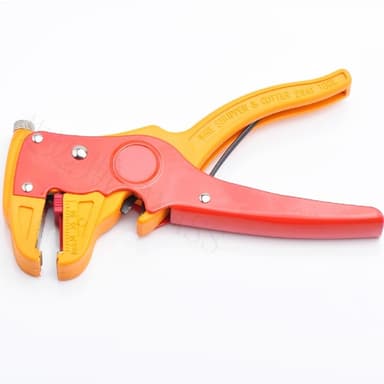 Fuse To-i-en Wire Stripper
