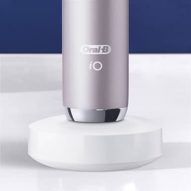 Oral B iO Series 9S elektrisk tandbørste IO9RQ (rosa)