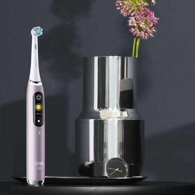 Oral B iO Series 9S elektrisk tandbørste IO9RQ (rosa)