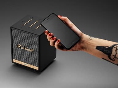 Marshall Uxbridge Voice med Google Assistant højttaler (sort)