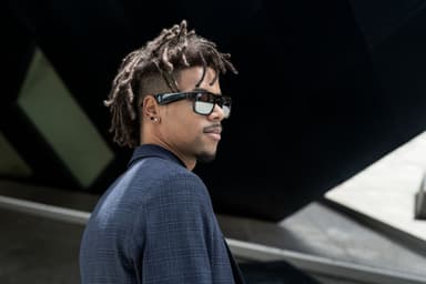 Bose Frames Tenor trådløse solbriller med højttaler (sort)