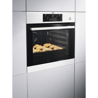 AEG Ovn BEB351010W