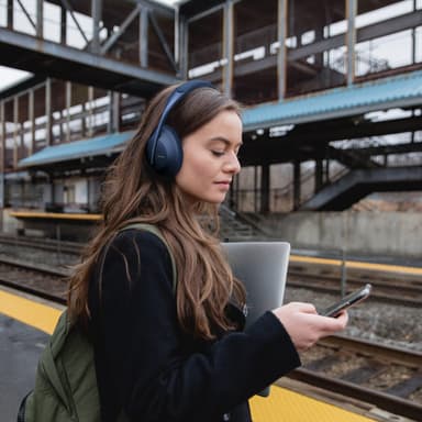 Bose støjreducerende høretelefoner 700 (triple midnight)