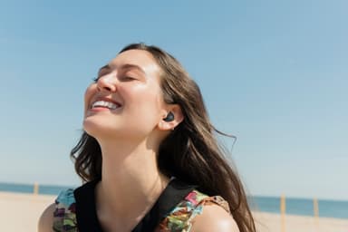 JBL LIVE FREE NC+ true-wireless in-ear høretelefoner (sort)