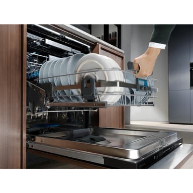 Electrolux 800 ComfortLift opvaskemaskine EEC67305L | Elgiganten