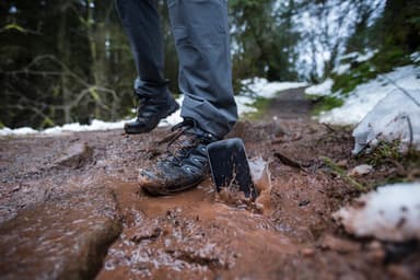 Land Rover Explore outdoor smartphone