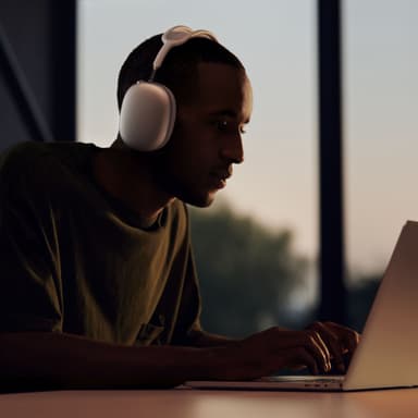 Apple AirPods Max trådløse around-ear høretelefoner (space grey)