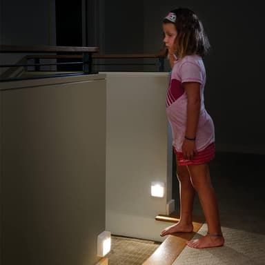 LED-lampe med bevægelsessensor 3-pak