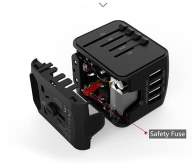 Multinationel rejseadapter med 4 USB-indgange