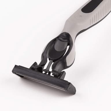 Barberkniv inklusive 4 ekstra genopfyldningsbarberhoveder