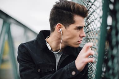 JBL Tune125BT trådløs in-ear høretelefoner (hvid)