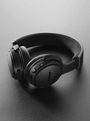 Bose on-ear trådløse hovedtelefoner (sort)
