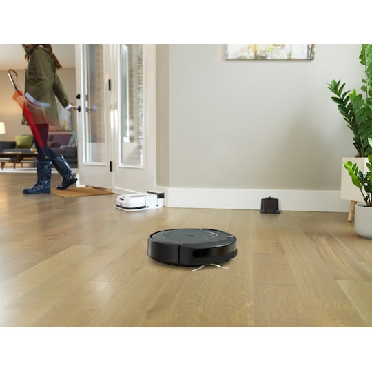 Orientalsk Tredive billedtekst iRobot Roomba i3 robotstøvsuger | Elgiganten