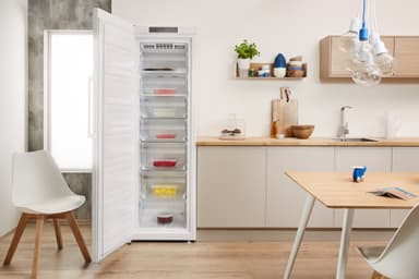 Indesit fryseskab UI8F1CW1