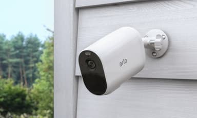 Arlo Essential Spotlight XL trådløs FHD smartkamera (hvid)