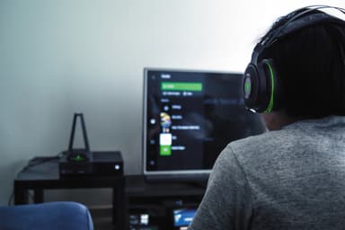 Razer Thresher Ultimate trådløse hovedtlf. til Xbox One