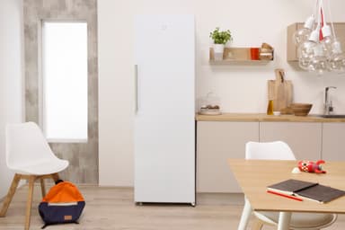 Indesit køleskab SI8A1QW2