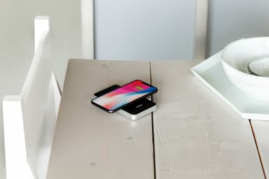 Zens Qi wireless powerbank (sort)