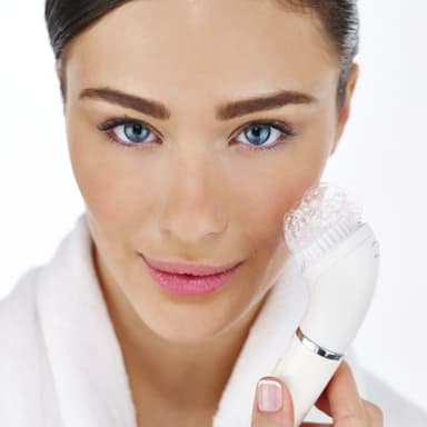 Braun epilator og rensebørste til ansigt SE810