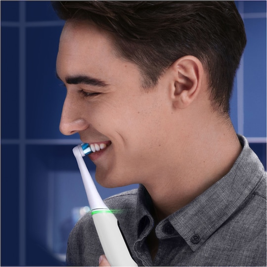 Oral-B iO6 Sensitive elektrisk tandbørste Duo Pack 378198 (hvid/pink)