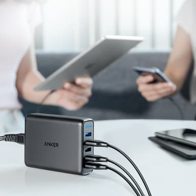 Anker PowerPort 5 multi-port USB-A oplader (sort)