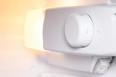 Indesit køleskab/fryser CAA551 (hvid)