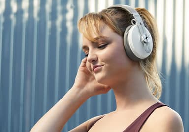 Sennheiser Momentum 3 wireless around-ear headphones (white)