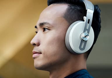 Sennheiser Momentum 3 wireless around-ear headphones (white)