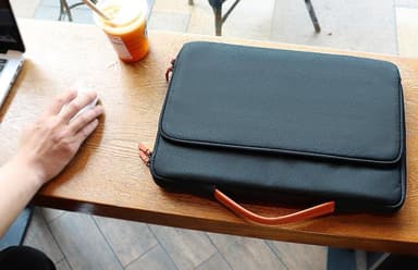 Computertaske 13'' med bagagebælte Sort