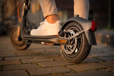 Ninebot fra Segway KickScooter el-løbehjul F30D