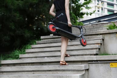 Ninebot fra Segway KickScooter Zing C20 el-løbehjul