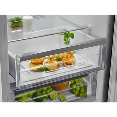 Electrolux Køl/frys kombination LNC7ME34X1 (Stål)
