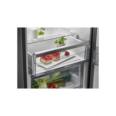 AEG Køleskab RKB638E4MX (m/antifingerprint)