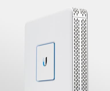 Ubiquiti USG Security Gateway Router 10/100/1000 Mbit/s, Ethernet LAN (RJ-45) porte 3