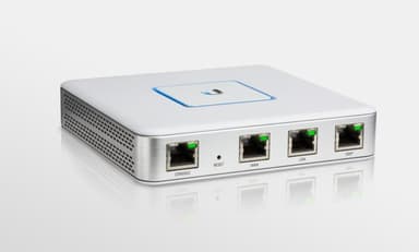 Ubiquiti USG Security Gateway Router 10/100/1000 Mbit/s, Ethernet LAN (RJ-45) porte 3