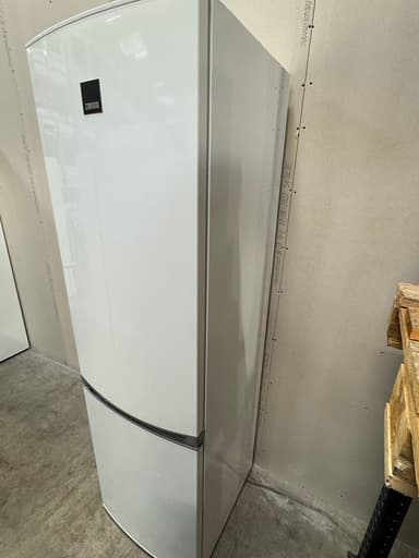 Zanussi køle/fryseskab ZRB38212WA - brugt