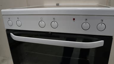 Voss keramisk komfur ELK13030HV - brugt
