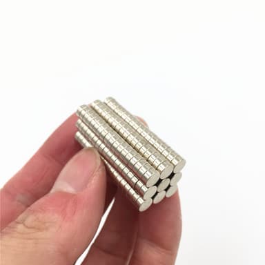 NdFeB magneter för kyl / kontor / whiteboard 100-pack Sølv D5