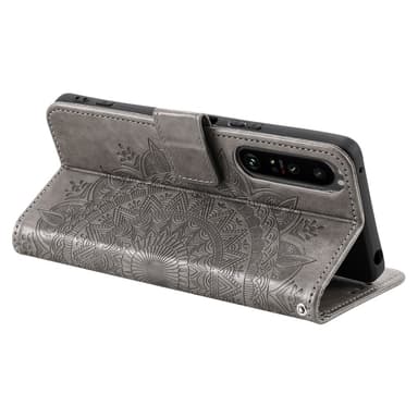 SKALO Sony Xperia 1 V Mandala Flip Cover - Grå