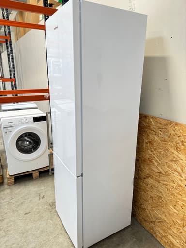 Vestfrost køle-/fryseskab SW699MENFH3 - D11900 - brugt