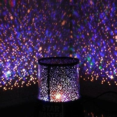 Natlampe med stjernehimmel