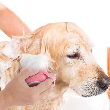 2 i 1 badebørste til hunde - med shampoo dispenser Pink