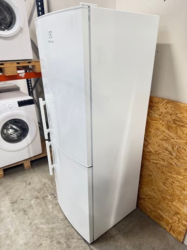 Electrolux køle/fryseskab EN3201MOW - D12815 - brugt