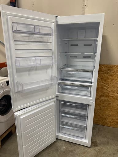 Electrolux køle-/fryseskab LNC7ME32W1 - D13584 - brugt